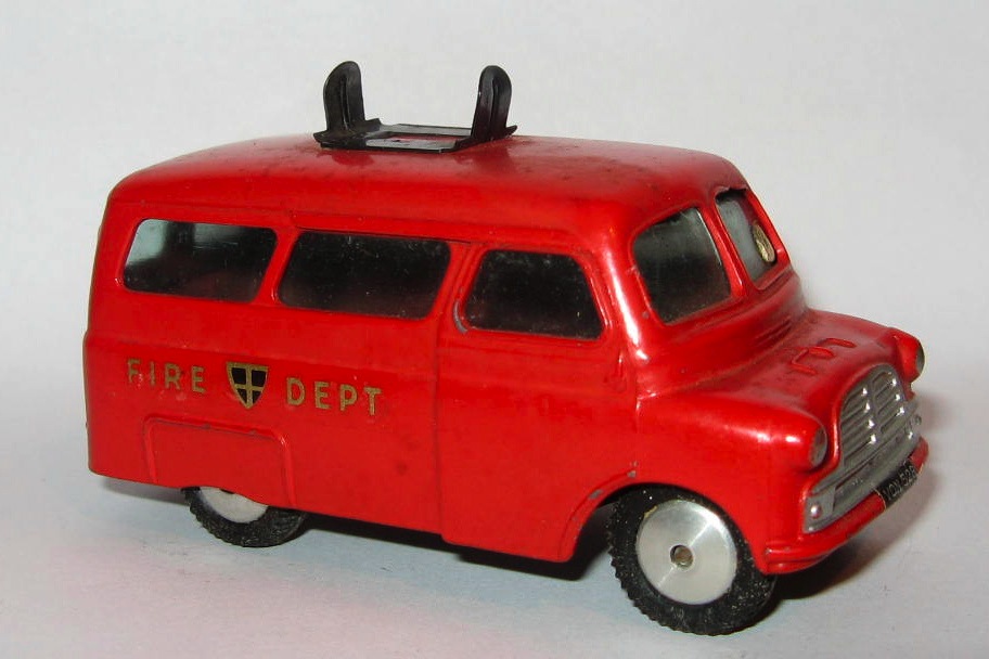 405 BEDFORD FIRE TENDER.jpg